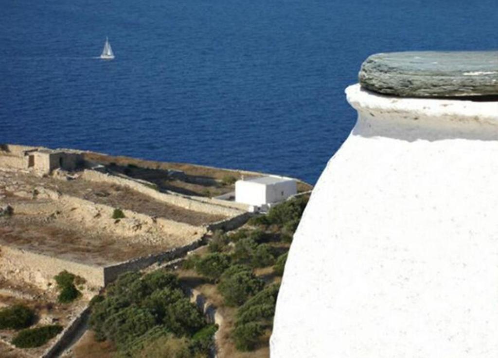 Belvedere Apartments Folegandros Town Exterior photo