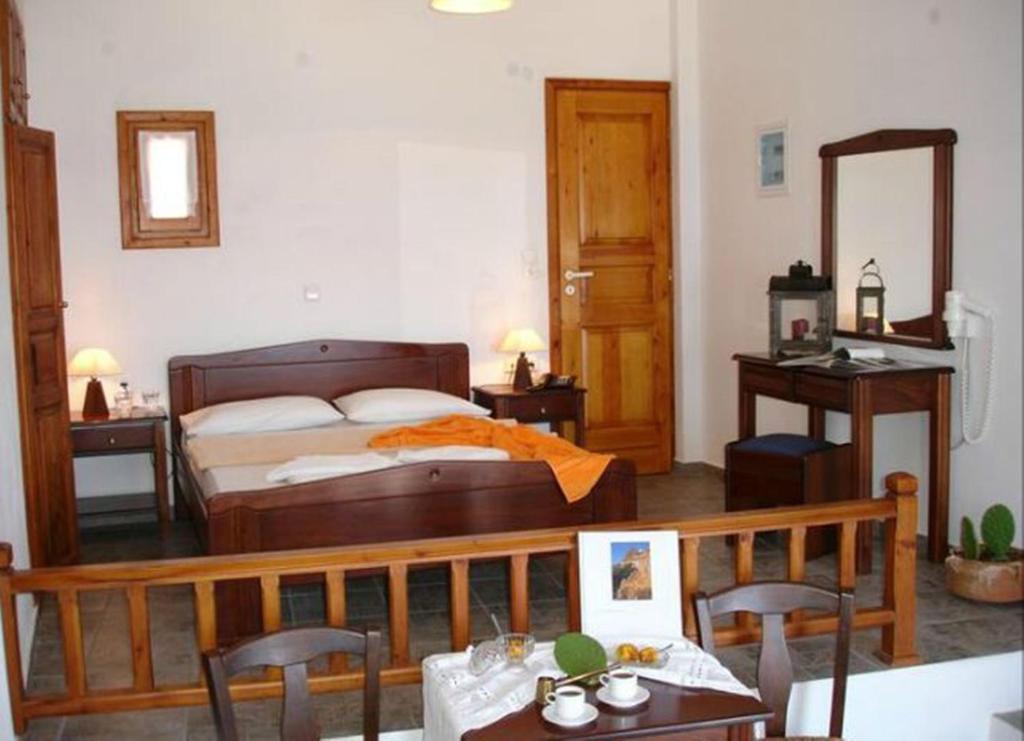 Belvedere Apartments Folegandros Town Room photo